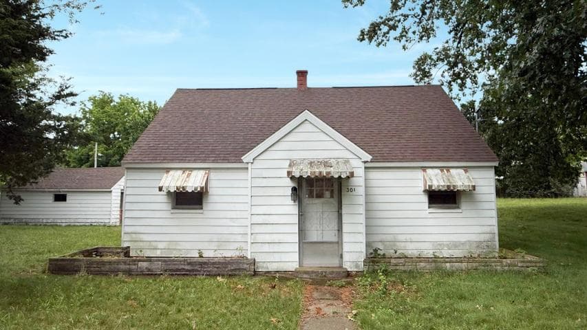 301 McMaster Street, Dowagiac, MI 49047