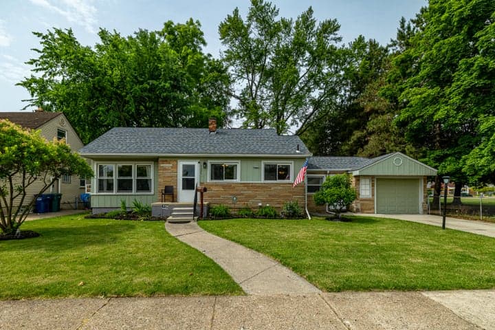 2225 Mclain Avenue, Lincoln Park, MI 48146