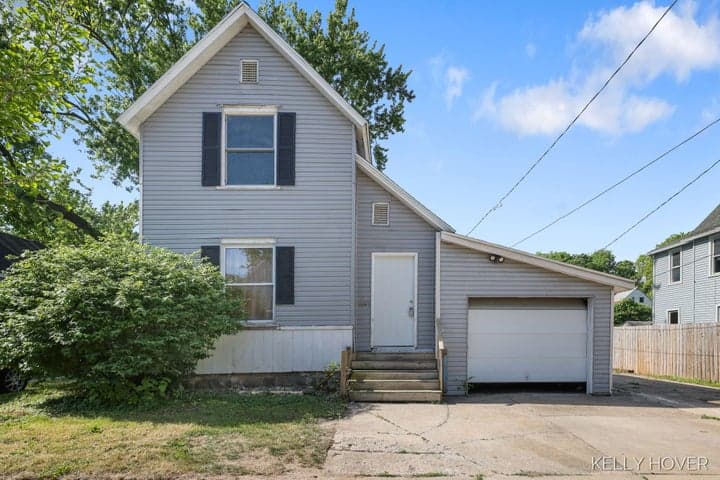 430 Fernando Street NE, Grand Rapids, MI 49505