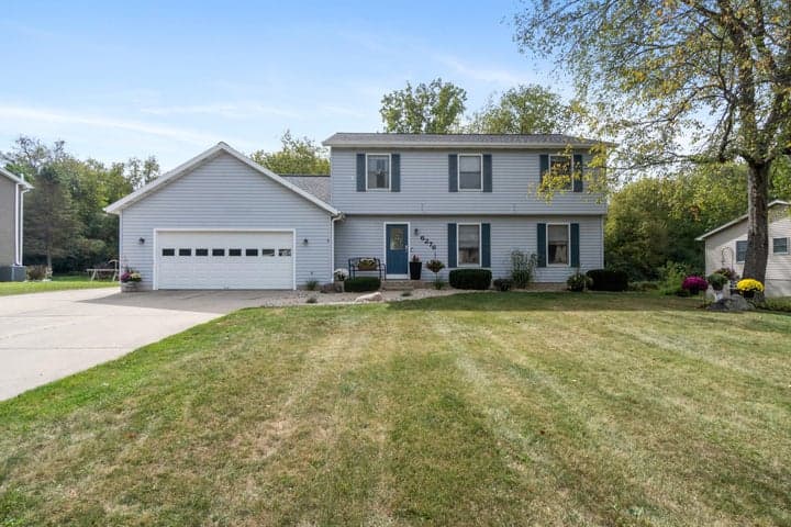 6276 Burning Tree Street, Jackson, MI 49201