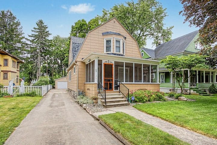 80 Garrison Avenue, Battle Creek, MI 49017