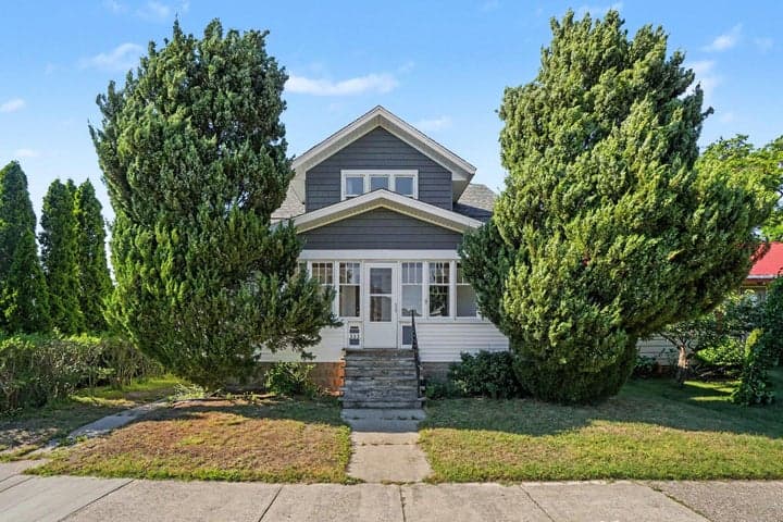 333 W 17th Street, Holland, MI 49423