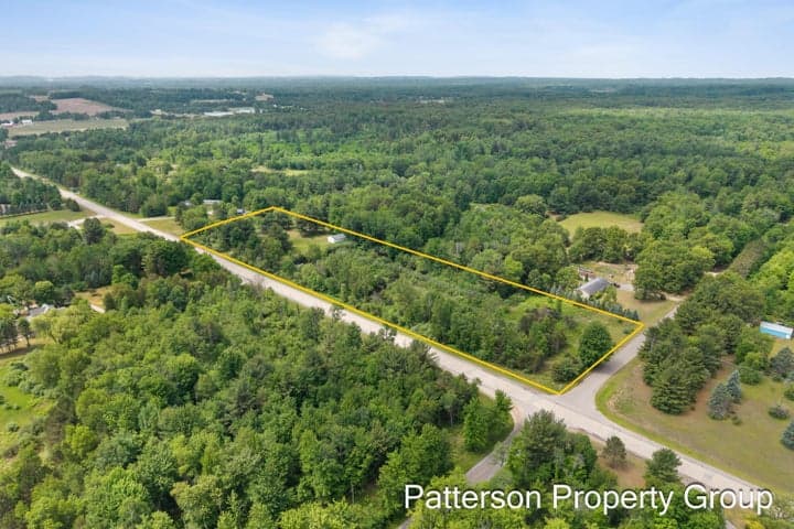 7093 N Oceana Drive, Hart, MI 49420