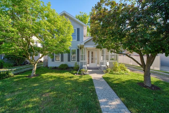 205 W Shawnee Street, Tecumseh, MI 49286