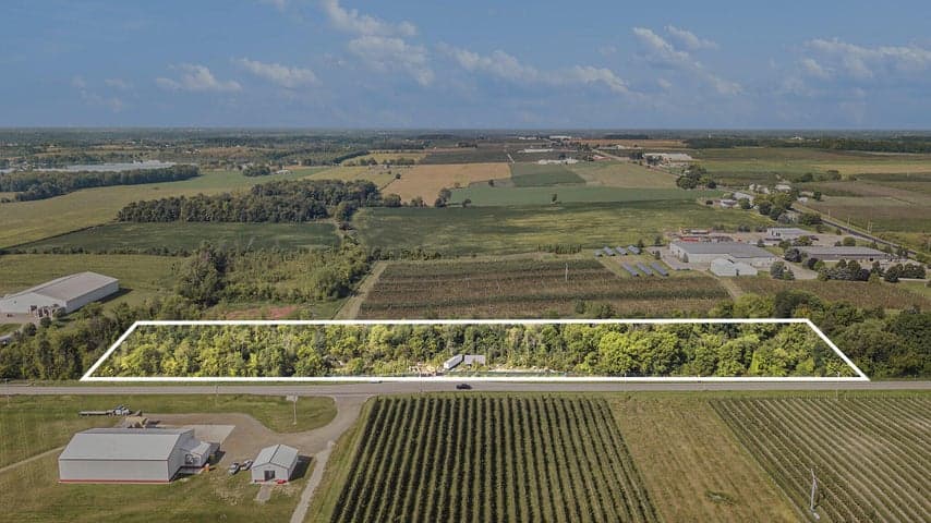 8251 Fruit Ridge Avenue NW, Sparta, MI 49345