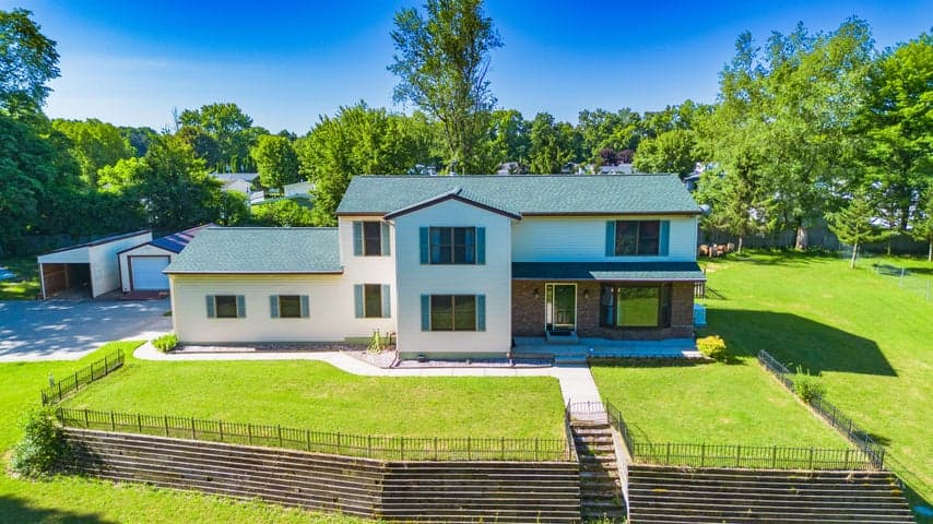 8805 Stadium Drive, Kalamazoo, MI 49009