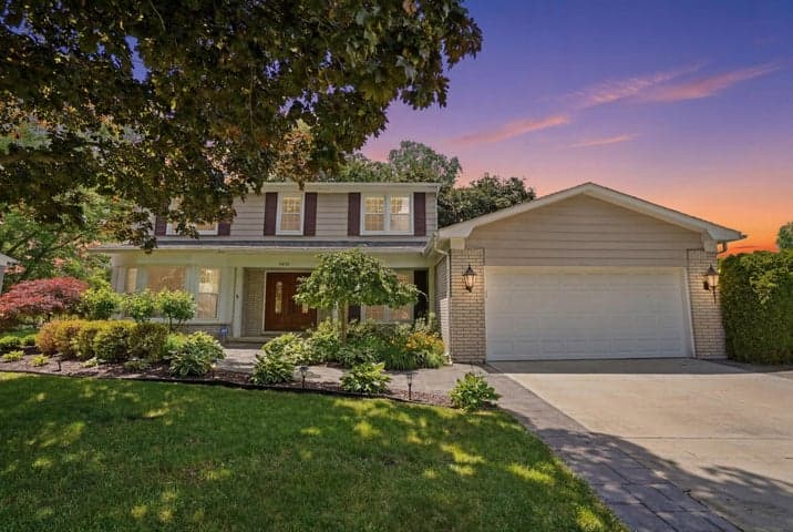 1810 Hickory Bark Lane, Bloomfield Hills, MI 48304