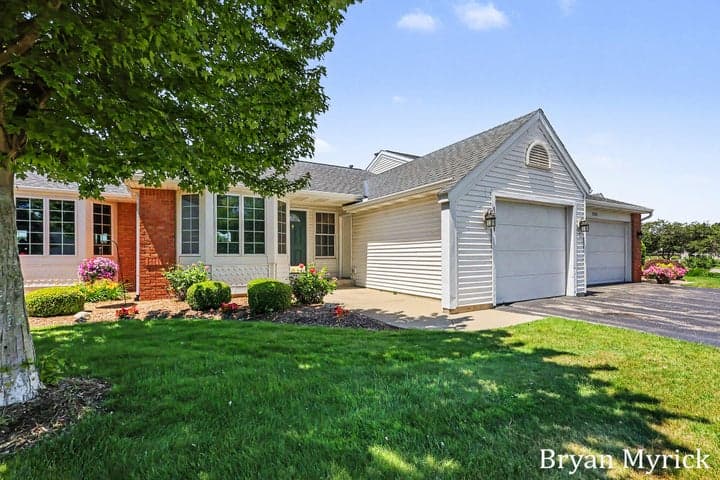 1581 Castlemaine Drive 2, Zeeland, MI 49464