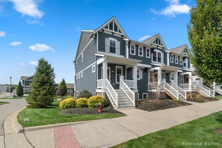 940 S Lake Street, Whitehall, MI 49461