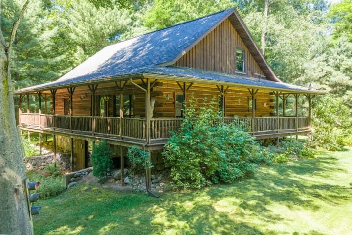1254-B Burbank Road, Quincy, MI 49082