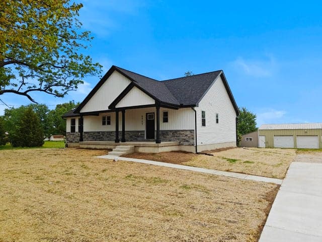 2717 Kerlikowske Road, Benton Harbor, MI 49022