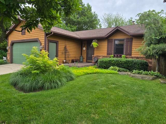 5080 Rum Creek Court SE, Grand Rapids, MI 49508