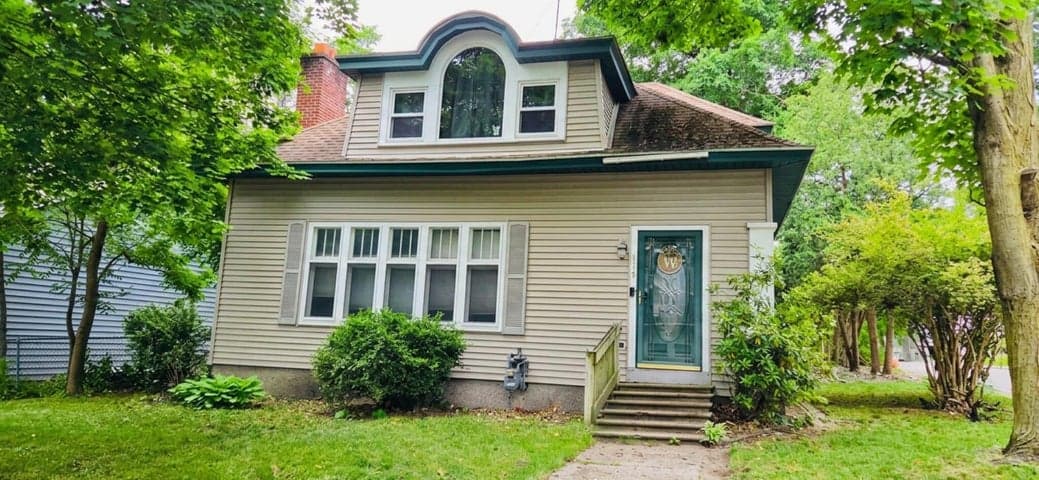 419 W Cass Street, Greenville, MI 48838