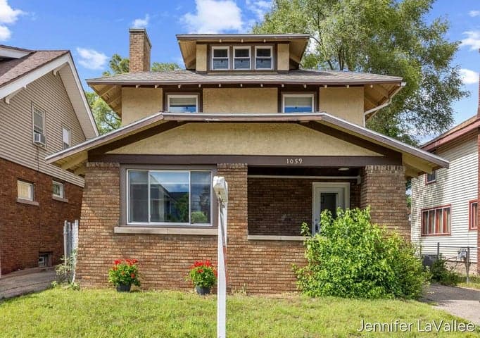 1059 Martin Luther King Junior Street SE, Grand Rapids, MI 49507