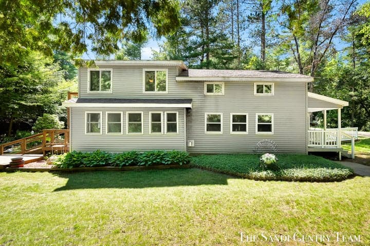 1360 E Bigelow Creek Trail, Newaygo, MI 49337