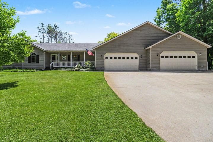 7245 River Road, Evart, MI 49631
