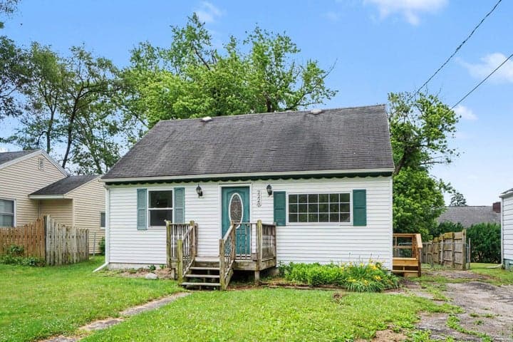 2228 Byrd Drive, Portage, MI 49002