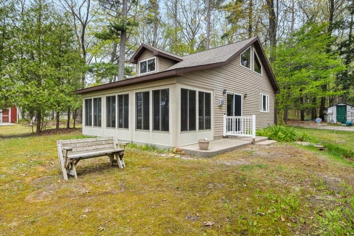63 E Piney Road, Manistee, MI 49660