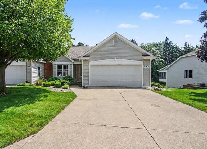 783 Holly Creek Drive, Holland, MI 49423