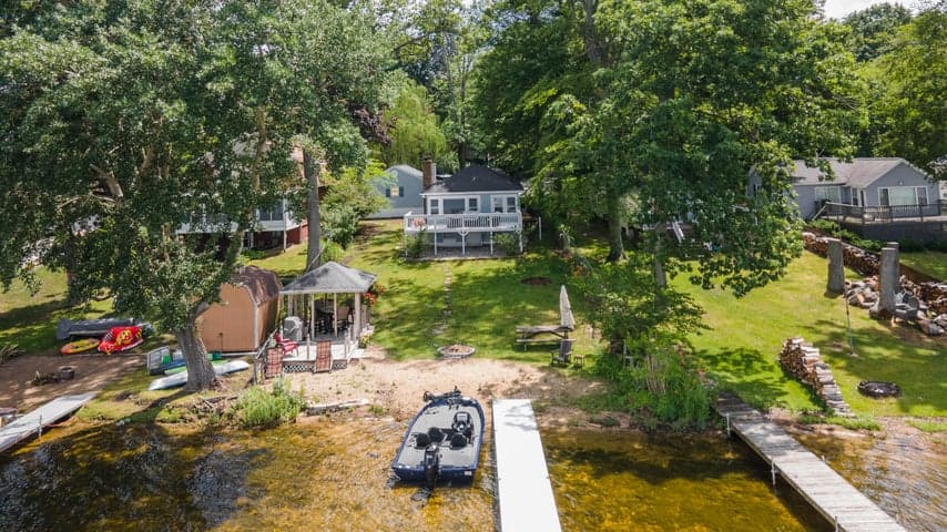 1153 Wall Lake Drive, Delton, MI 49046