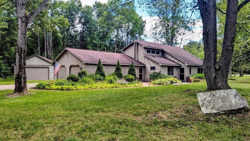 2256 Whitetail Drive, Cadillac, MI 49601