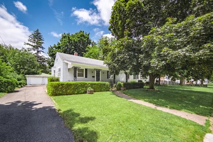 745 North Street, Milan, MI 48160