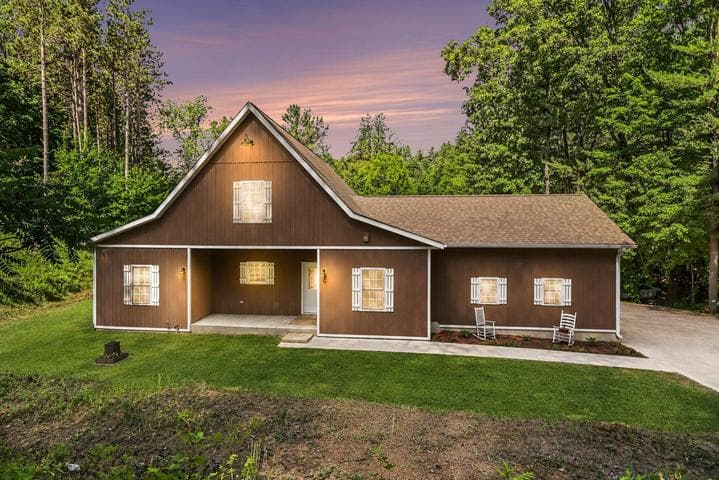 9370 Alex Drive, Richland, MI 49083