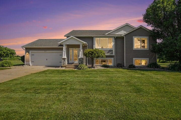 4913 W Daisy Way, Fremont, MI 49412