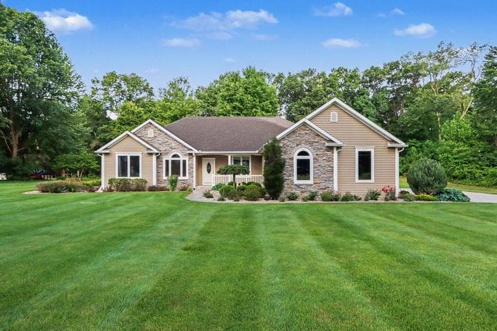 7766 5th Street, Mattawan, MI 49071