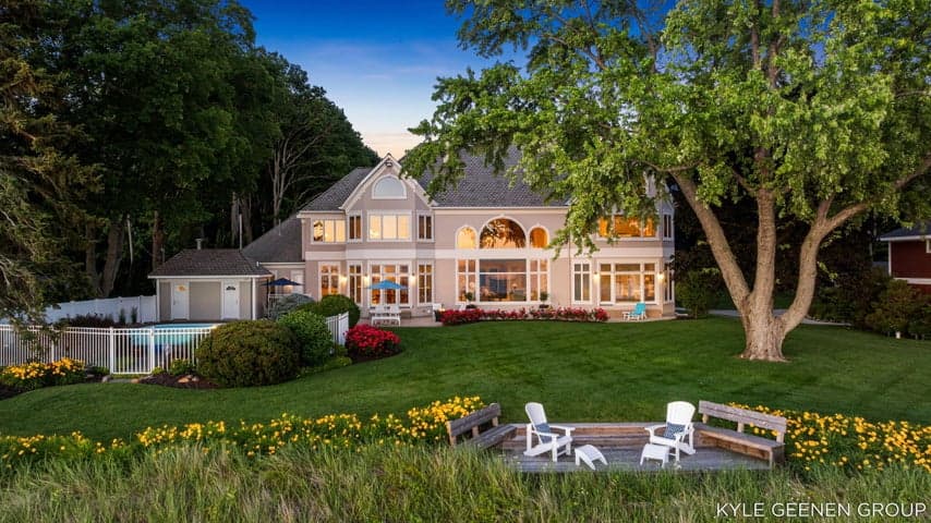 4951 Rosabelle Beach Avenue, Holland, MI 49424