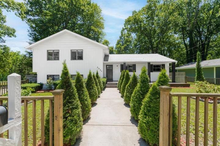 6834 Cherry Street, Coloma, MI 49038