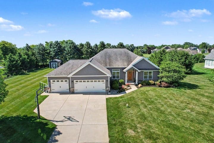 2851 Jasmine Street, Schoolcraft, MI 49087