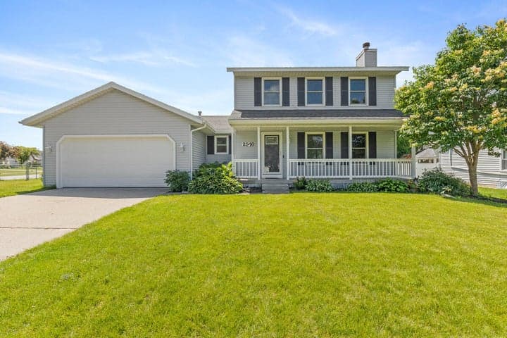 2576 Mapleview Street SE, Grand Rapids, MI 49508