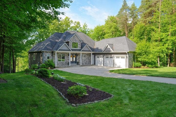 7026 Sanctuary Drive, Jackson, MI 49201