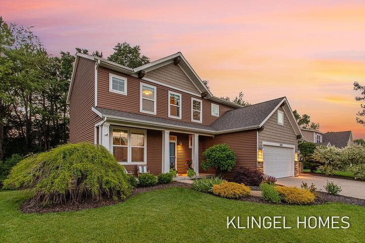 12859 Mariposa Street, Grand Haven, MI 49417
