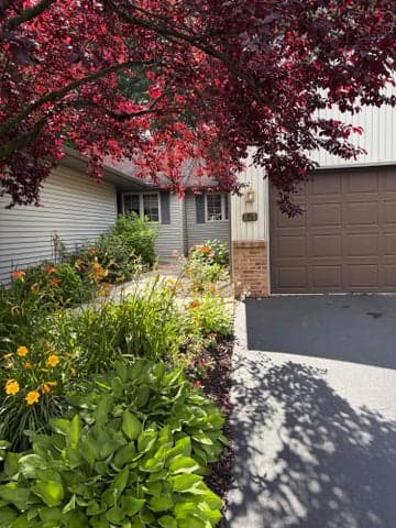 828 Highbanks Drive 21, Allegan, MI 49010