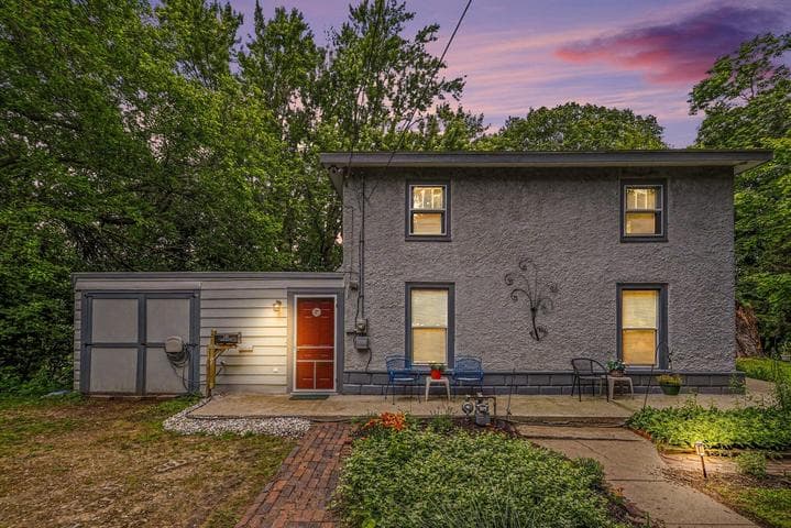 330 Catherine Court, Allegan, MI 49010
