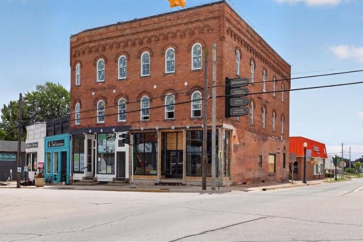 101 Monroe Street 1, Brooklyn, MI 49230