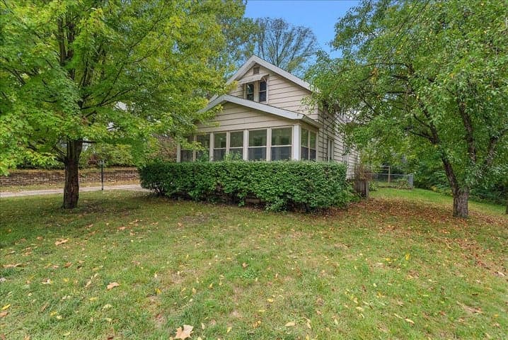 2222 Hoyle Avenue NW, Grand Rapids, MI 49544