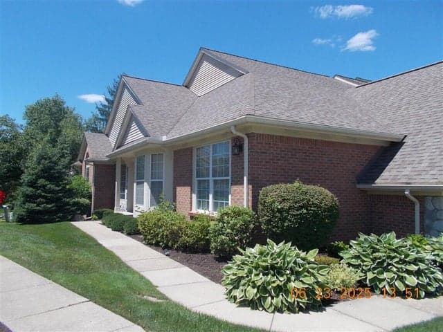 2304 Cleveland Way, Canton, MI 48188