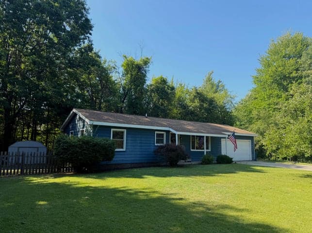 16613 Hemlock Drive, Spring Lake, MI 49456