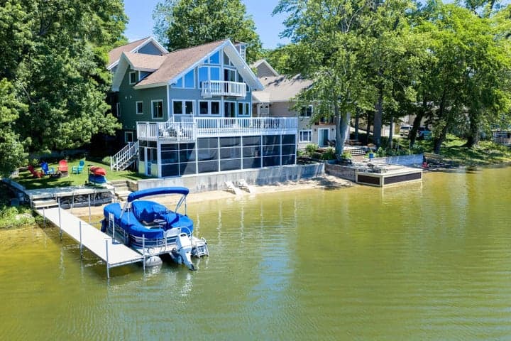 68388 Dailey Road, Edwardsburg, MI 49112