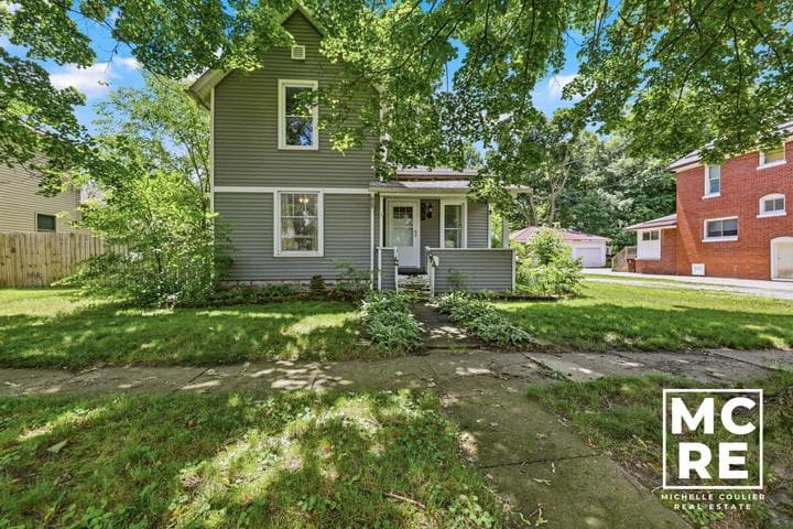 430 E Bond Street, Hastings, MI 49058
