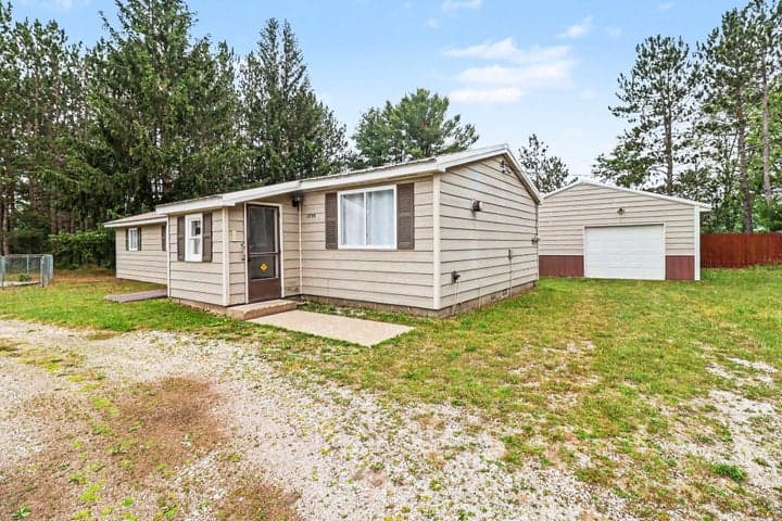 10759 Lasalle Road, Manistee, MI 49660