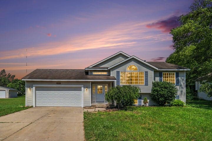 12944 Valley Drive, Wayland, MI 49348