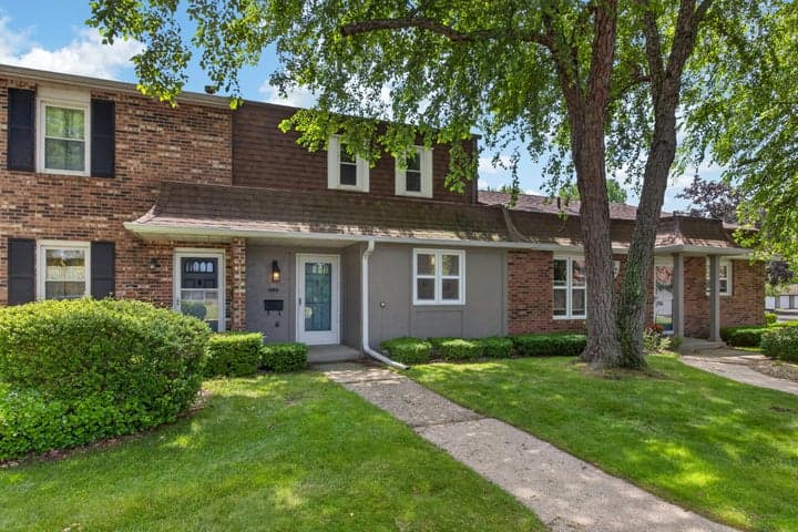 2553 Bristol Terrace, St. Joseph, MI 49085