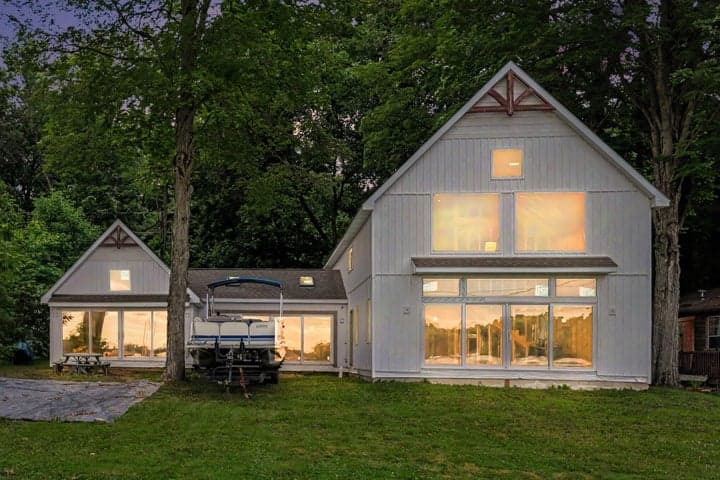 50756 Garrett Road, Dowagiac, MI 49047