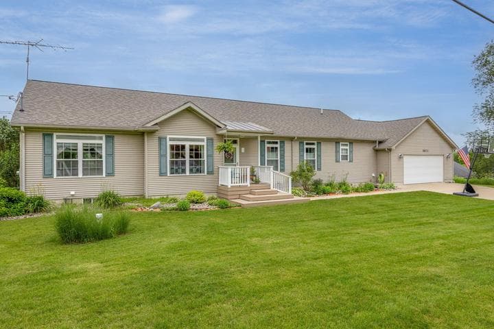 20777 Walnut Drive, Reed City, MI 49677