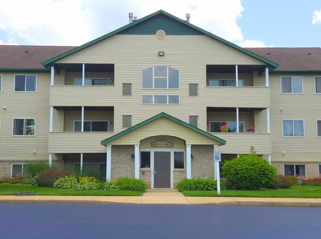 8621 S Jasonville Court SE 162, Caledonia, MI 49316