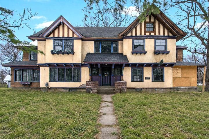 542 A Street, Jackson, MI 49201